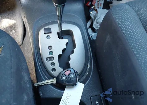 2010 Toyota Yaris z USA, uszkodzony, nr VIN JTDBT4K30A1391466